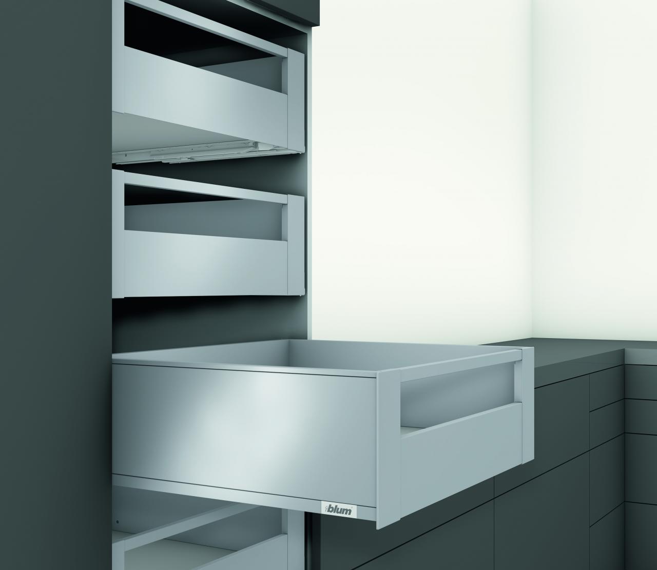 Высокий внутренний ящик панель с релингом LEGRABOX C (высота C= 191 мм)